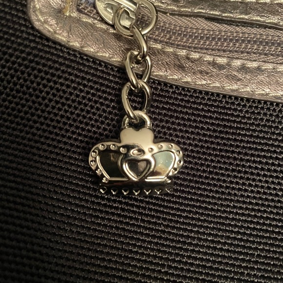 Kathy Van Zeeland Black/Silver Bag - Picture 10 of 10